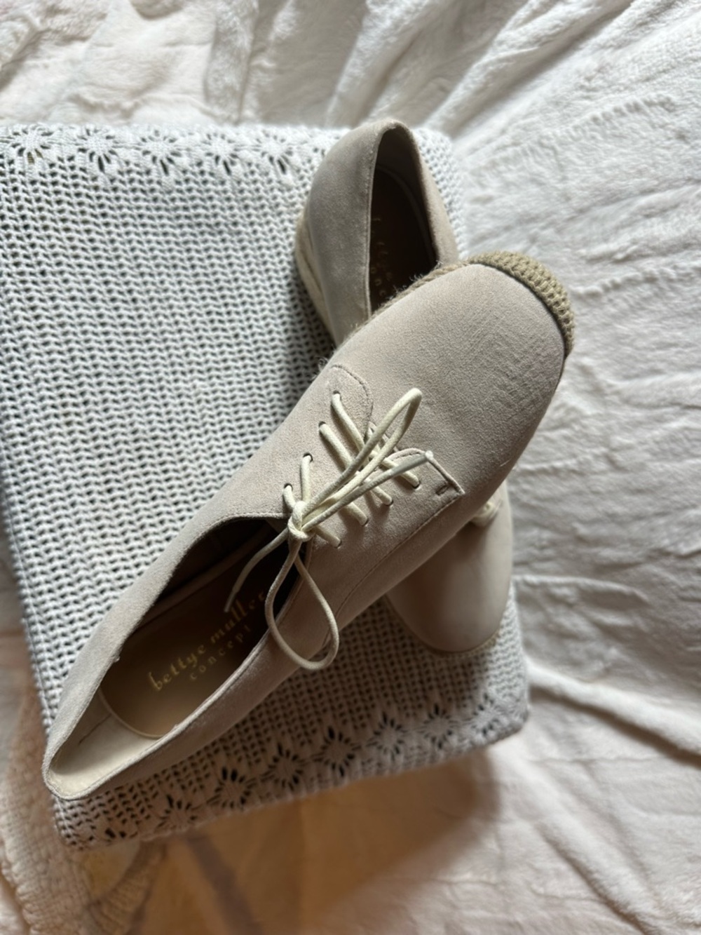 Bettyeโ Muller Casual Lace-Up Women's Espadrille in Light Beige